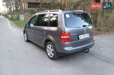 Минивэн Volkswagen Touran 2006 в 