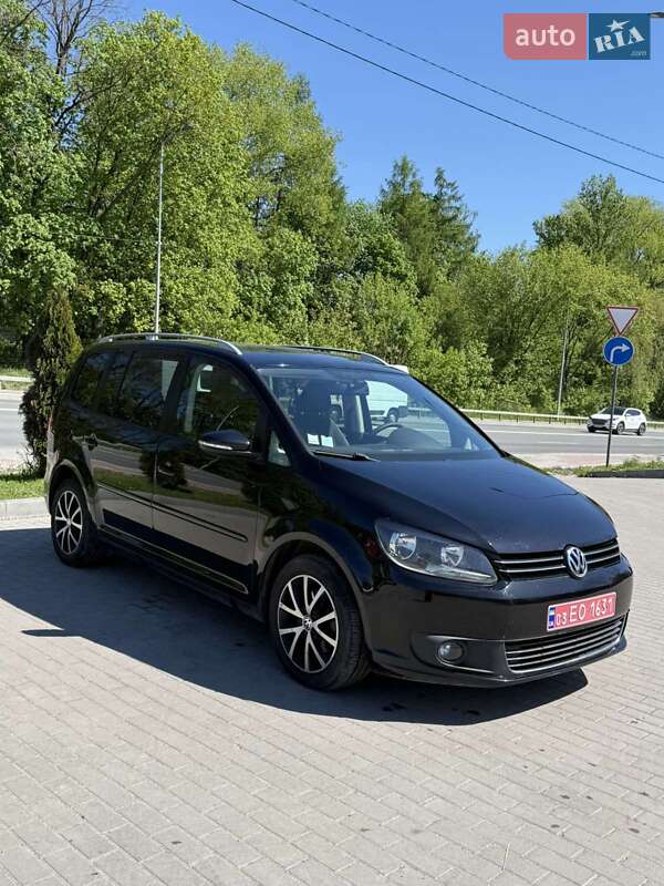 Мінівен Volkswagen Touran 2010 в 