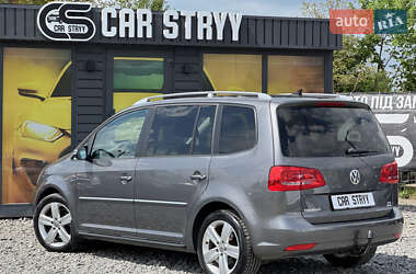 Мінівен Volkswagen Touran 2010 в 