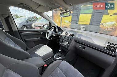 Мінівен Volkswagen Touran 2010 в 