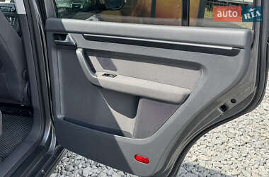 Мінівен Volkswagen Touran 2010 в 