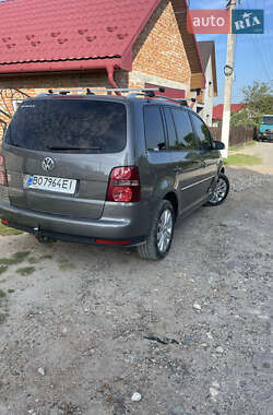Минивэн Volkswagen Touran 2007 в 
