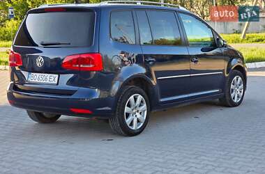 Минивэн Volkswagen Touran 2010 в 