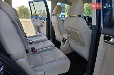 Минивэн Volkswagen Touran 2010 в 
