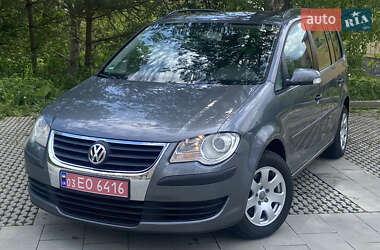 Минивэн Volkswagen Touran 2007 в 