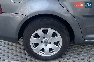 Минивэн Volkswagen Touran 2007 в 