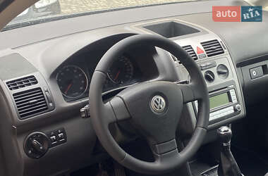 Минивэн Volkswagen Touran 2007 в 