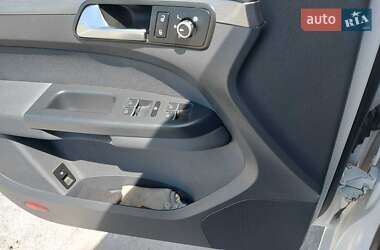 Минивэн Volkswagen Touran 2013 в 