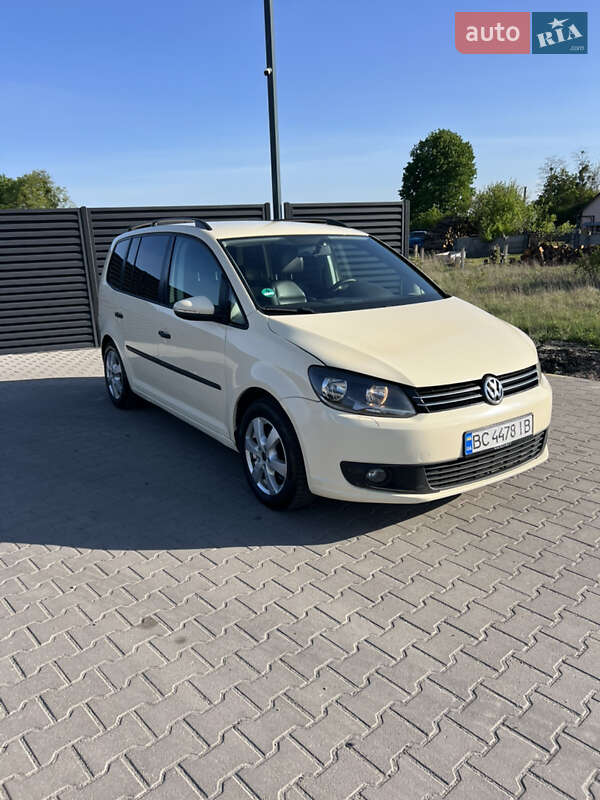 Минивэн Volkswagen Touran 2013 в 