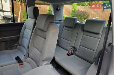 Мінівен Volkswagen Touran 2004 в 