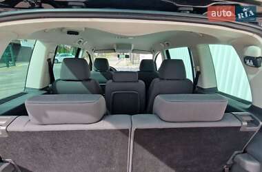 Минивэн Volkswagen Touran 2007 в 