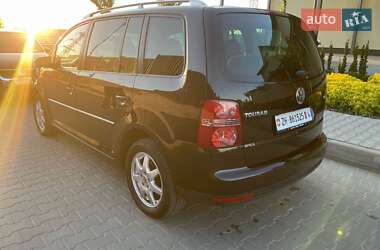Минивэн Volkswagen Touran 2007 в 
