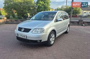 Минивэн Volkswagen Touran 2005 в 