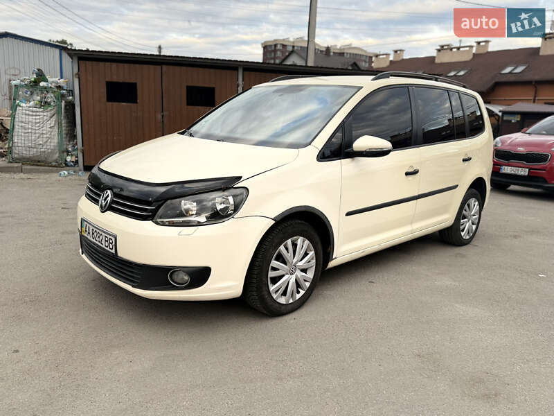 Минивэн Volkswagen Touran 2014 в 