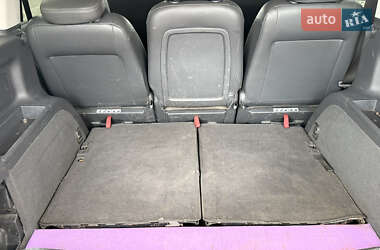 Минивэн Volkswagen Touran 2014 в 
