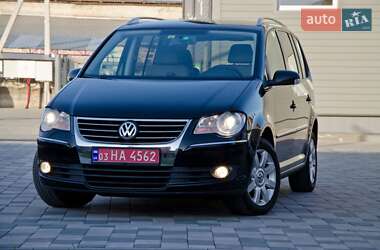 Мінівен Volkswagen Touran 2008 в 