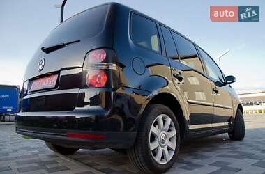 Мінівен Volkswagen Touran 2008 в 