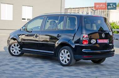 Мінівен Volkswagen Touran 2008 в 