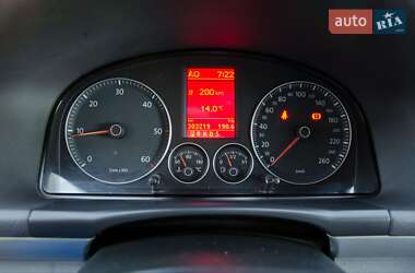 Мінівен Volkswagen Touran 2008 в 