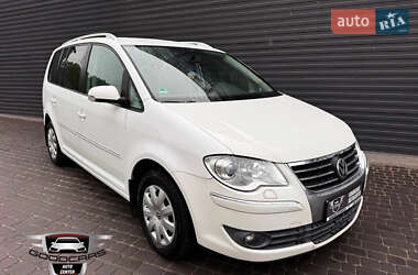 Минивэн Volkswagen Touran 2008 в Каменском