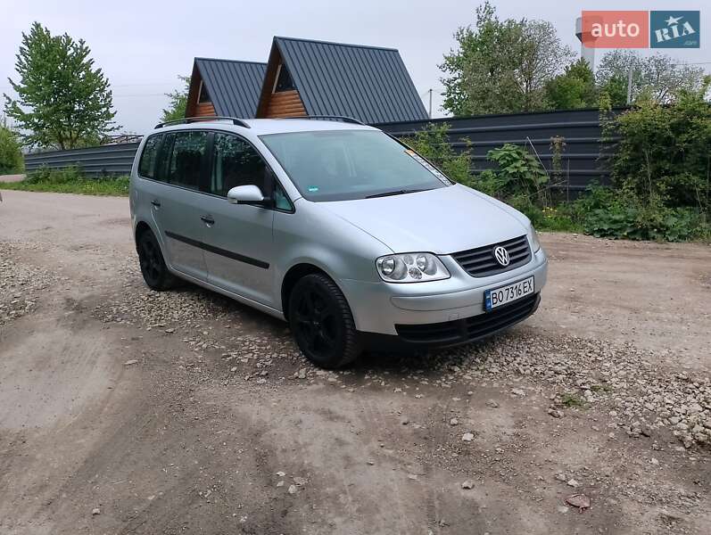 Мінівен Volkswagen Touran 2004 в Тернополі