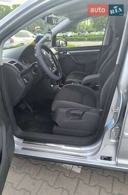 Мінівен Volkswagen Touran 2010 в 