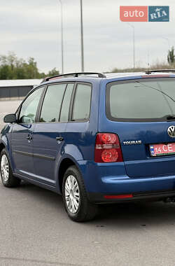 Мінівен Volkswagen Touran 2008 в 