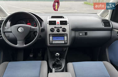 Мінівен Volkswagen Touran 2008 в 