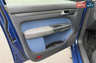 Мінівен Volkswagen Touran 2008 в 
