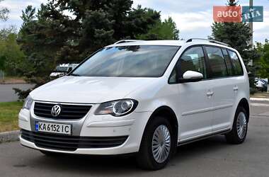 Минивэн Volkswagen Touran 2009 в Киеве