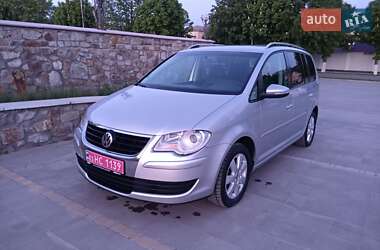 Минивэн Volkswagen Touran 2010 в Ивано-Франковске
