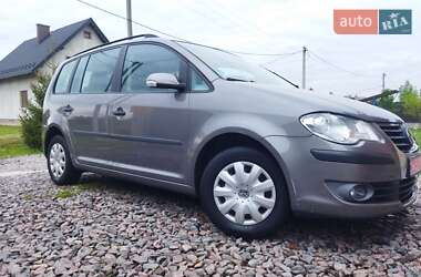 Минивэн Volkswagen Touran 2008 в 