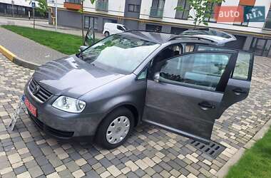 Минивэн Volkswagen Touran 2006 в 