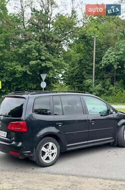 Минивэн Volkswagen Touran 2013 в Красилове