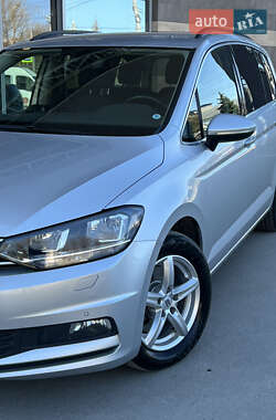 Микровэн Volkswagen Touran 2020 в 