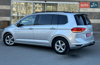 Микровэн Volkswagen Touran 2020 в 