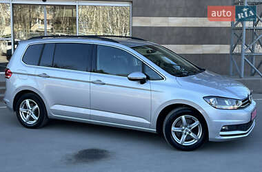 Микровэн Volkswagen Touran 2020 в 