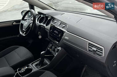Микровэн Volkswagen Touran 2020 в 