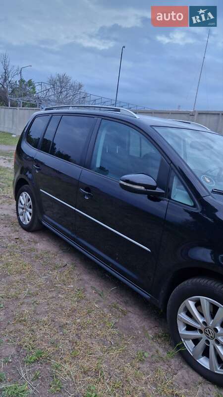 Мінівен Volkswagen Touran 2012 в Черкасах