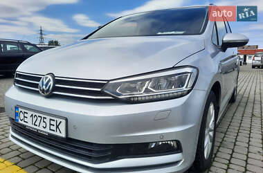 Микровэн Volkswagen Touran 2017 в Черновцах