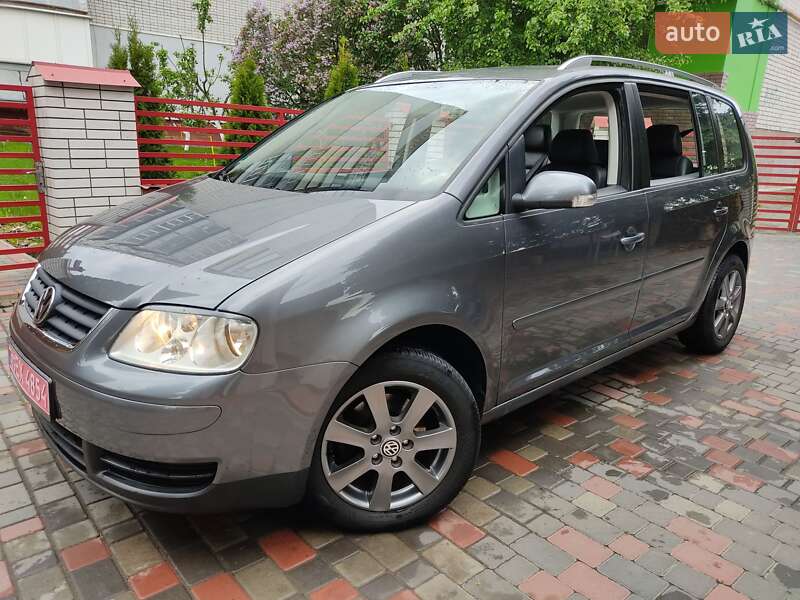 Минивэн Volkswagen Touran 2006 в 