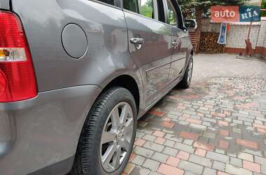 Минивэн Volkswagen Touran 2006 в 