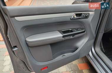 Минивэн Volkswagen Touran 2006 в 