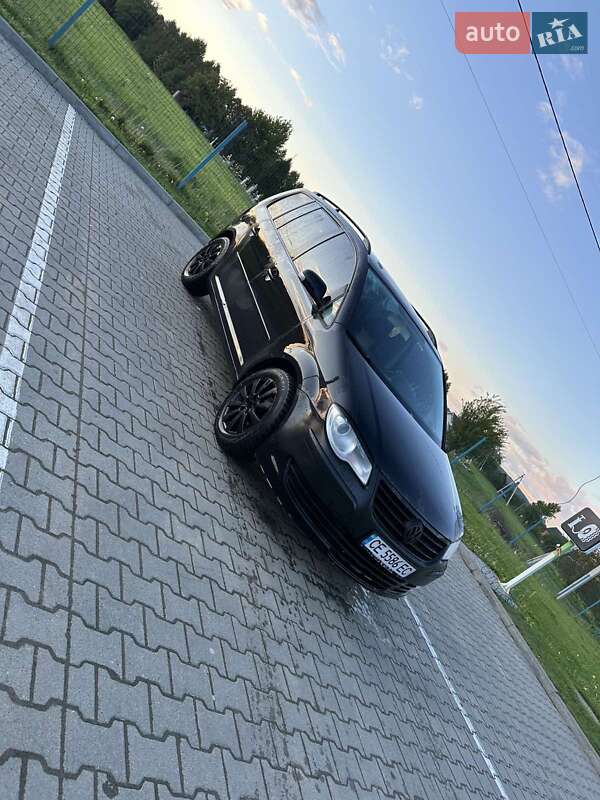 Минивэн Volkswagen Touran 2007 в Черновцах