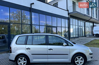 Мінівен Volkswagen Touran 2008 в 