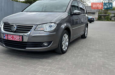 Мінівен Volkswagen Touran 2009 в Луцьку