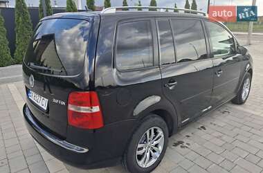 Мінівен Volkswagen Touran 2004 в 
