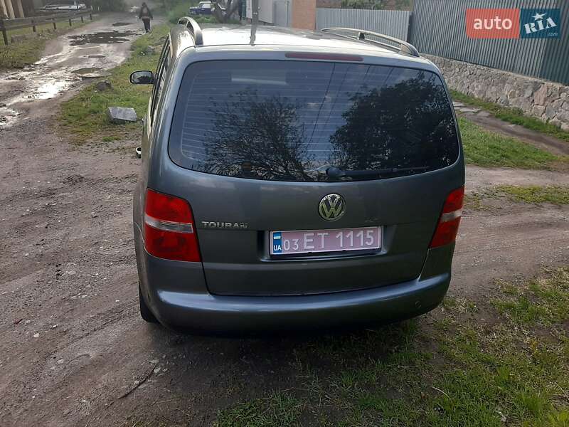 Минивэн Volkswagen Touran 2004 в Полтаве