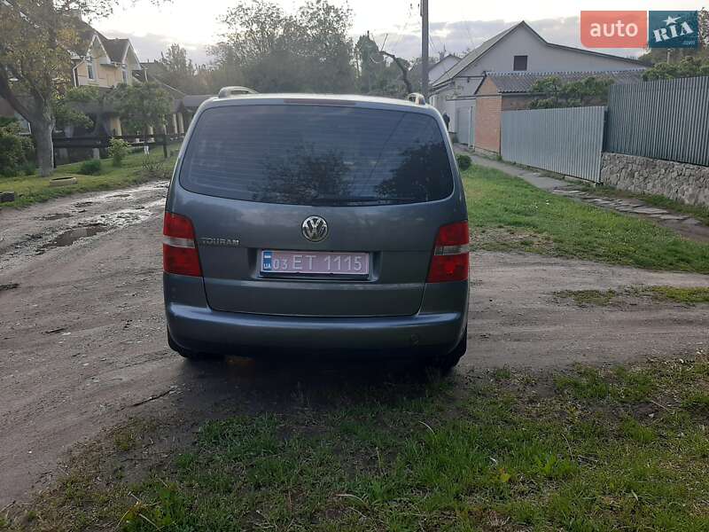 Минивэн Volkswagen Touran 2004 в Полтаве