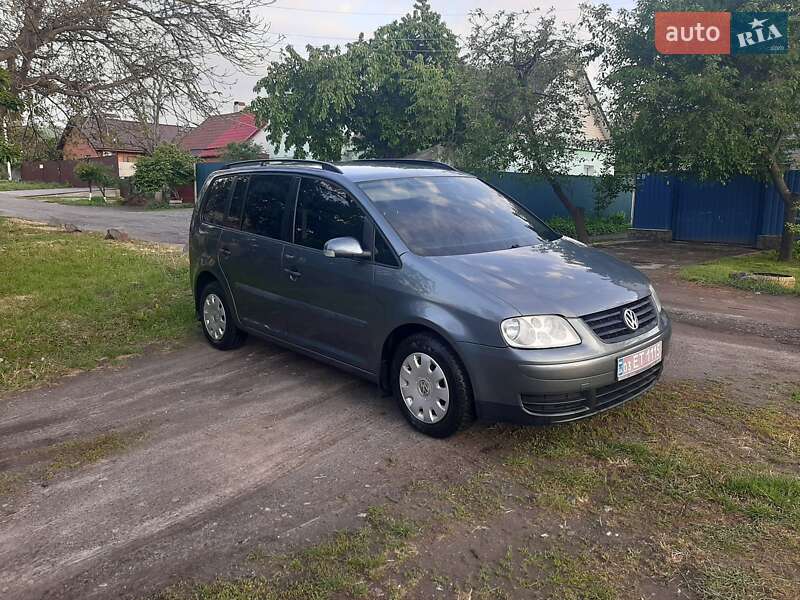 Минивэн Volkswagen Touran 2004 в Полтаве